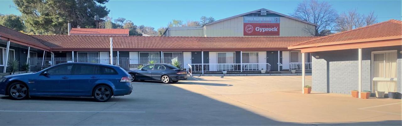 Countryman Motor Inn Cowra Bagian luar foto