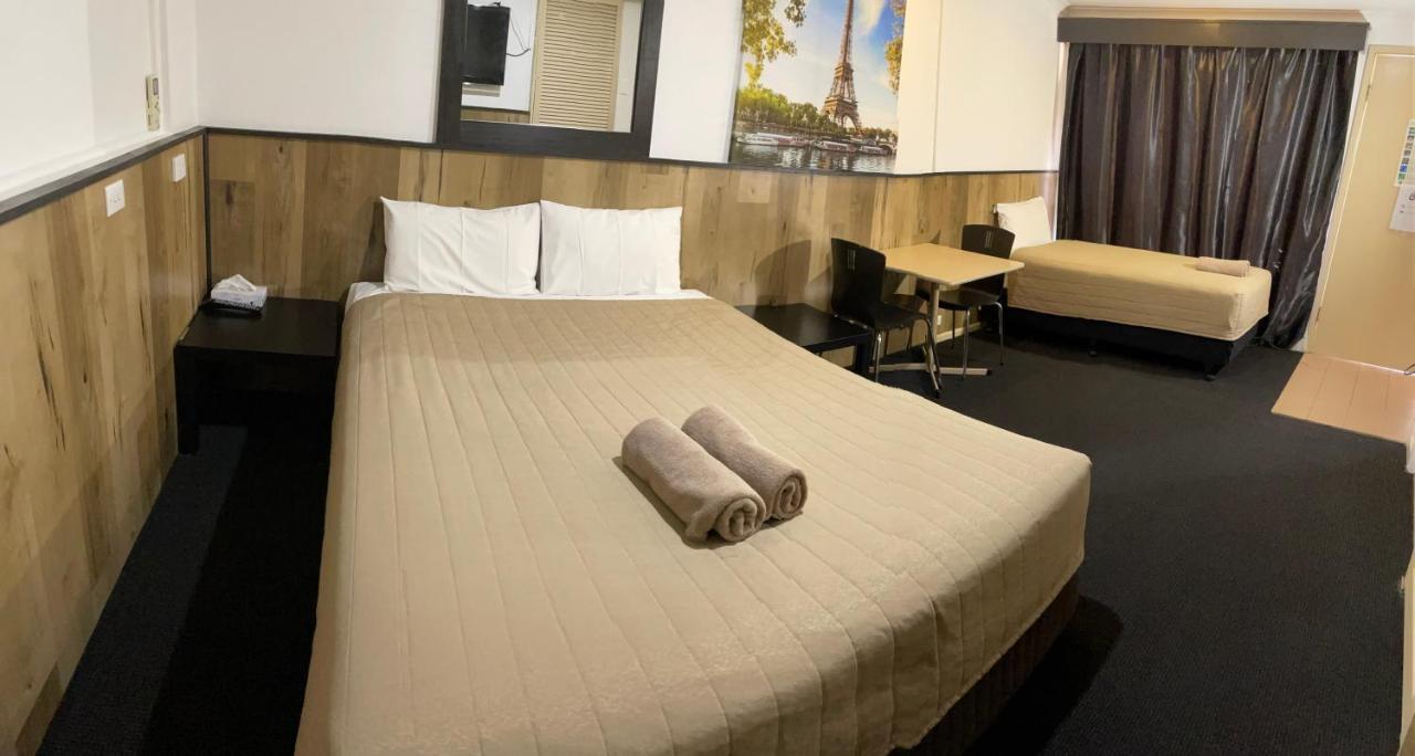 Countryman Motor Inn Cowra Bagian luar foto