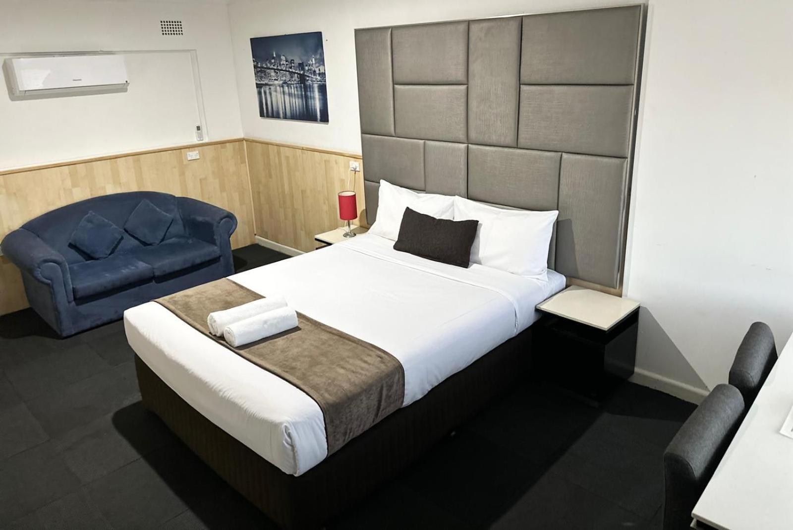 Countryman Motor Inn Cowra Bagian luar foto