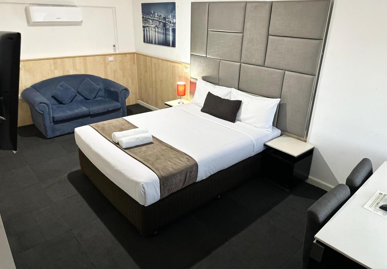 Countryman Motor Inn Cowra Bagian luar foto