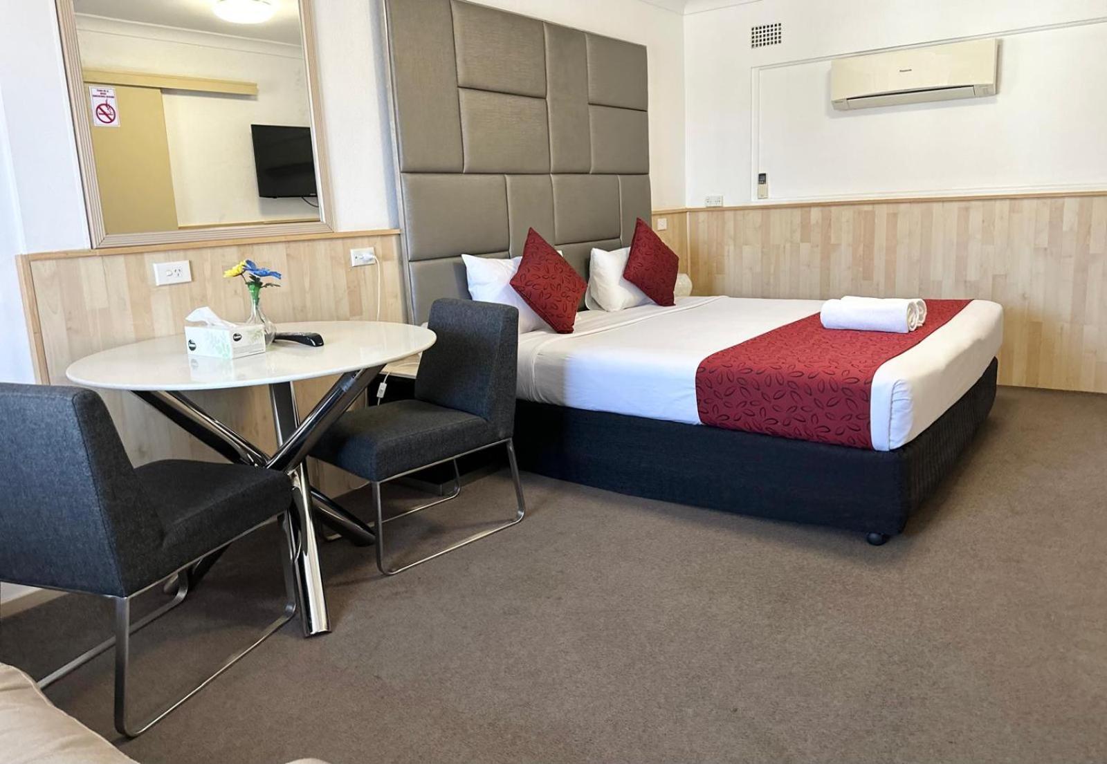 Countryman Motor Inn Cowra Bagian luar foto