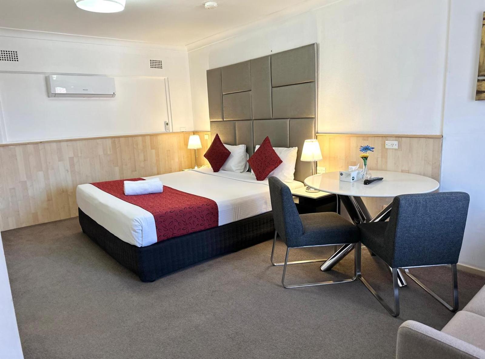 Countryman Motor Inn Cowra Bagian luar foto