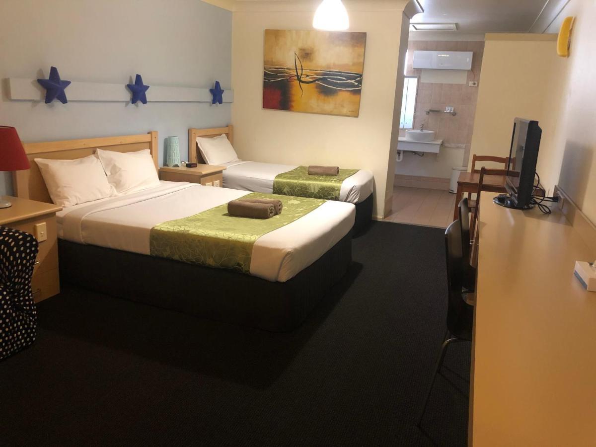 Countryman Motor Inn Cowra Bagian luar foto