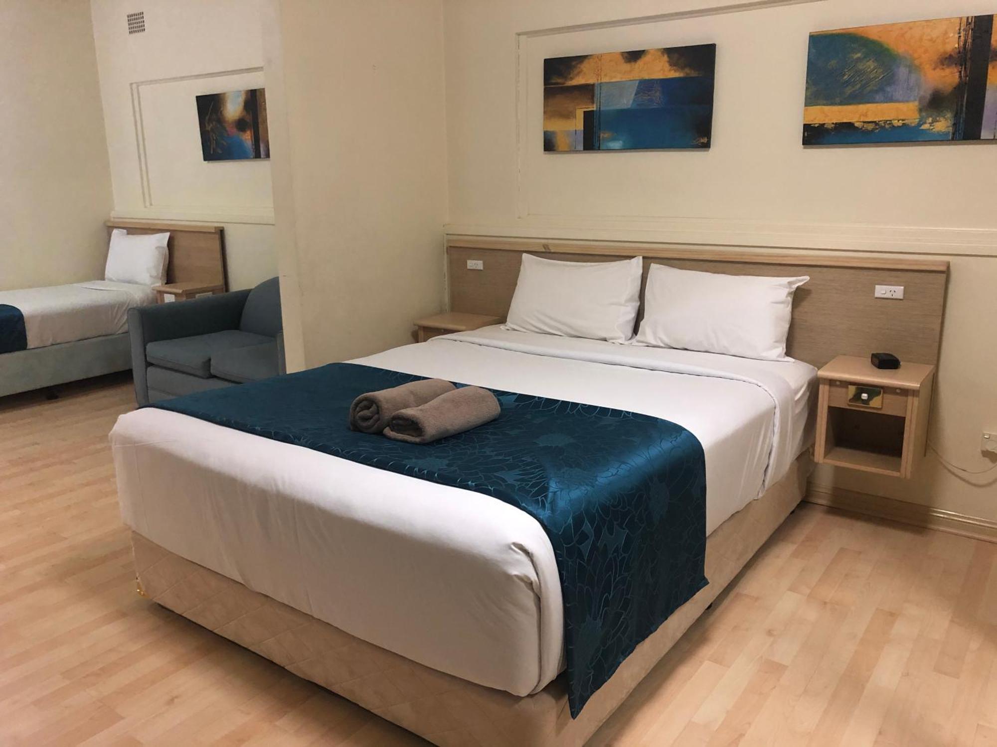 Countryman Motor Inn Cowra Bagian luar foto